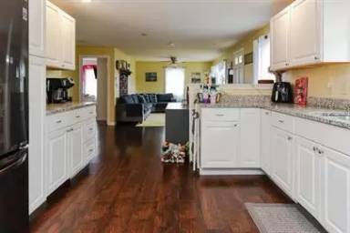 Main picture of 316 E Main St