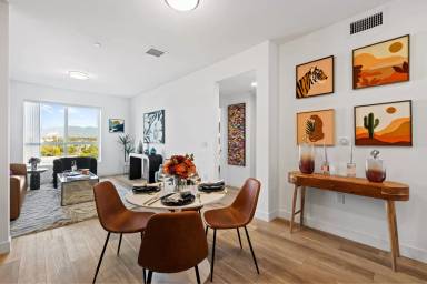 Main picture of 7650 Van Nuys Blvd