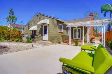 Main picture of 1 South St