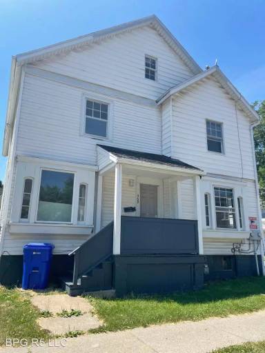 Main picture of 367 Genesee St