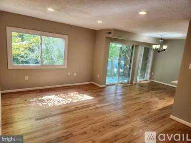 Main picture of 3772 Bel Pre Rd
