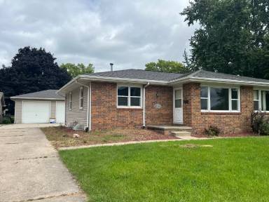 Main picture of 1213 SE Belmont Dr