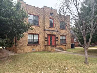 Main picture of 2600 NW 12th St