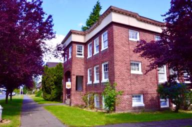 Main picture of McKellar Apartments
