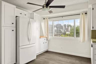 Main picture of 8130 Redlands St