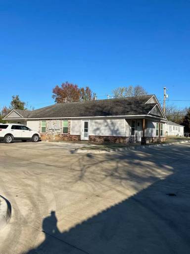 Main picture of 5600 Spradling Ave