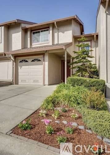 Main picture of 270 Bayview Cir
