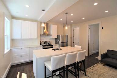 Main picture of 35 Foster St
