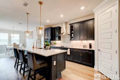 Main picture of 3157 Legends Preserve Dr