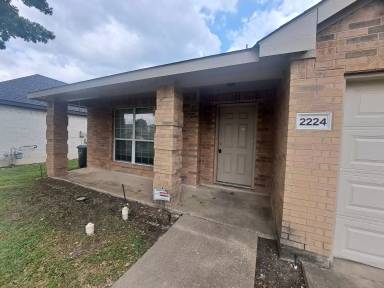 Main picture of 2224 Hummingbird Way