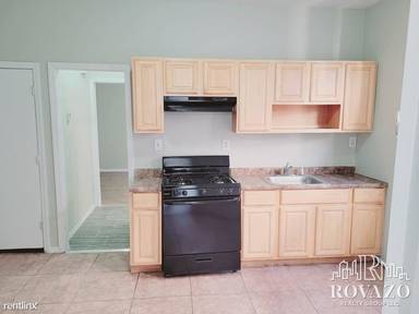 Main picture of 666 Grove St