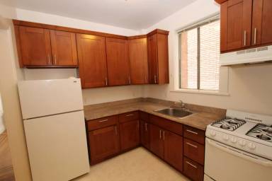 Main picture of 1096 Pine St