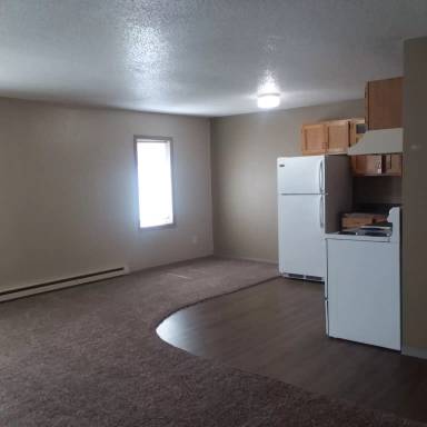 Main picture of 619 Broadway St