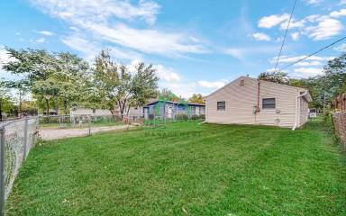 Main picture of 214 Pleasant Ave
