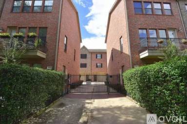 Main picture of 2904 Chenevert St