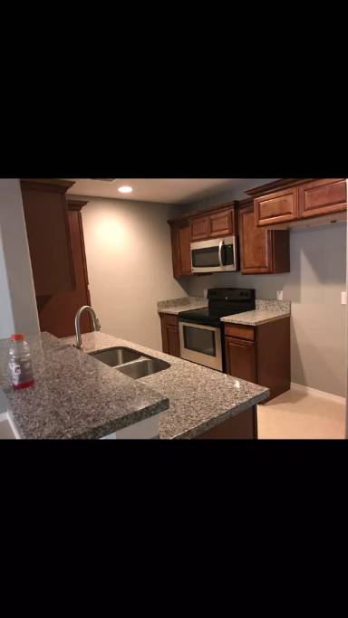 Main picture of 1103 S 12th St