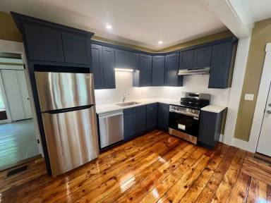 Main picture of 35 Shutesbury Rd