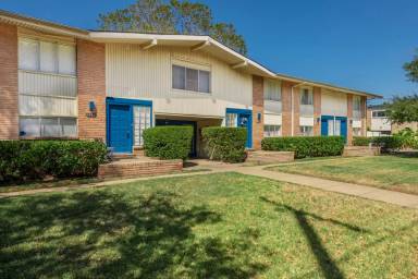 Main picture of 4011 Cole Ave