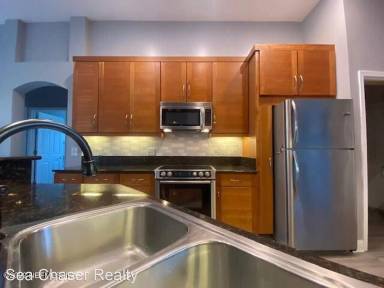 Main picture of 8275 Persimmon Hill Ln