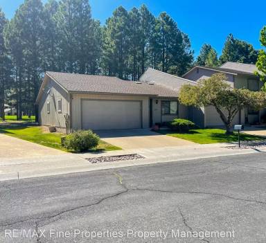 Main picture of 1613 N Lakeview Ln