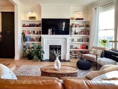 Main picture of 1225 Waller St