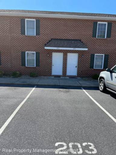 Main picture of 412 Betsy Bell Rd