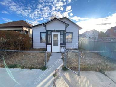 Main picture of 1426 S Warren Ave