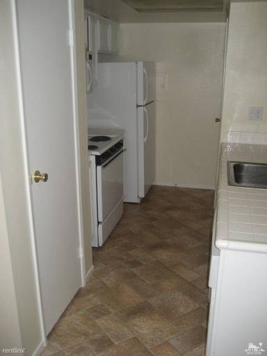 Main picture of 72534 Edgehill Dr