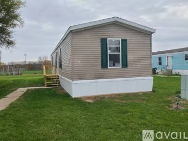 Main picture of 19 Riverview Dr