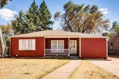 Main picture of 2819 32nd St