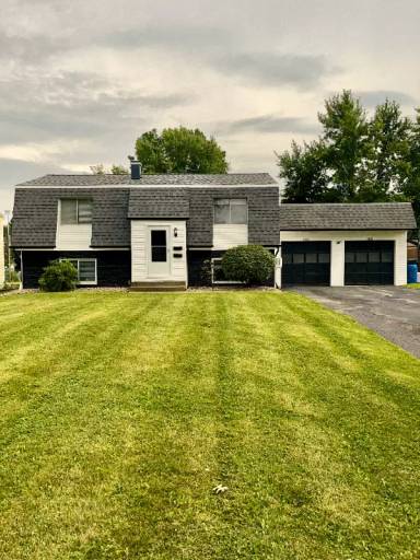 Main picture of 4458 Washington Square Dr