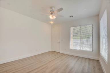 Main picture of 1796 Spanish Sky Ave