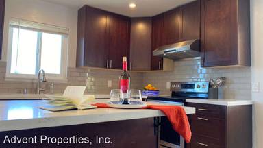 Main picture of 384 Thornton St