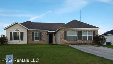 Main picture of 5025 Scotch Pine Ave