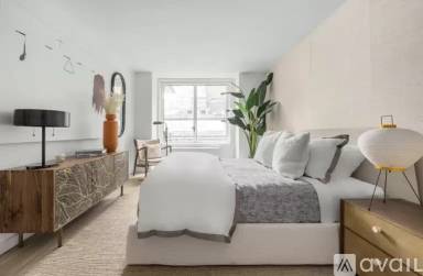 Main picture of 455 W 37th St Apartments