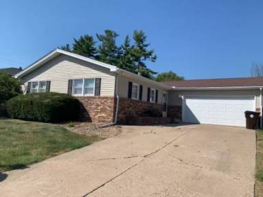 Main picture of 1917 Country Fair Dr
