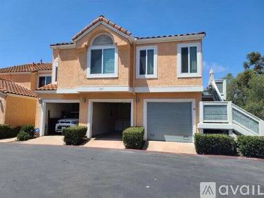 Main picture of 737 Vista Grande Way