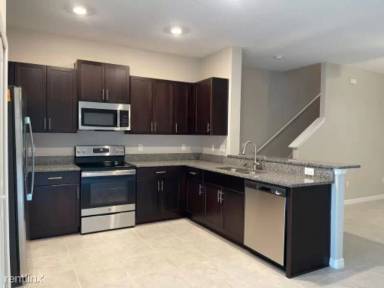 Main picture of 9771 Pembrooke Pines Dr