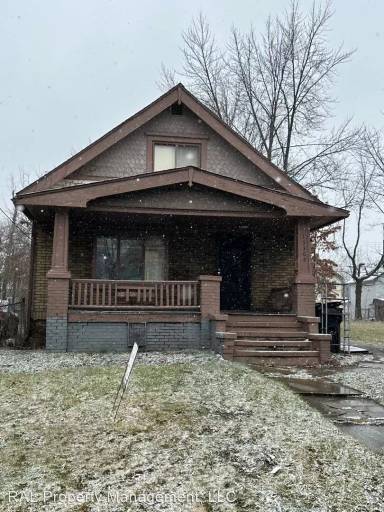Main picture of 13305 Bartlett Ave