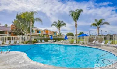 Main picture of 7832 Seaglen Dr