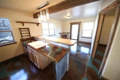 Main picture of 10980 Cayuse Ct.