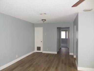Main picture of 908 E Tiffany Dr