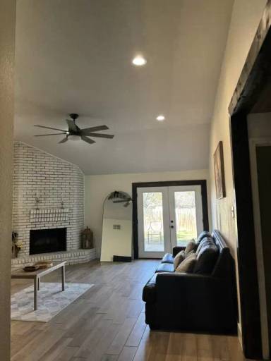 Main picture of 2716 Echo Point Dr