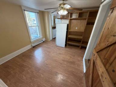 Main picture of 208 Breckenridge St