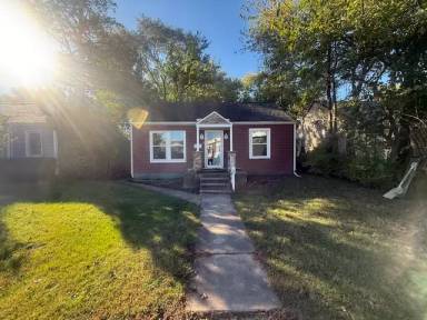 Main picture of 2616 Elwood Ave
