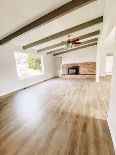 Main picture of 2466 Lincoln Ave