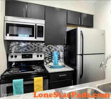 Main picture of 2425 Elmont Dr