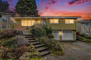 Main picture of 7028 39th Ave NE