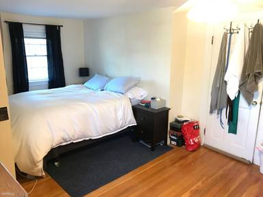 Main picture of 52 Cypress St