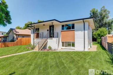 Main picture of 3056 S Galapago St